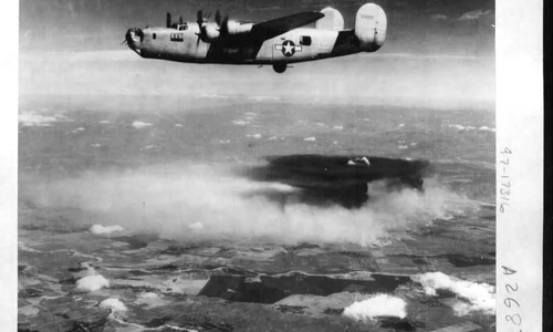 Aprilie 1944  Moartea vine din cer: Bombardamentele Aliate asupra României jpeg