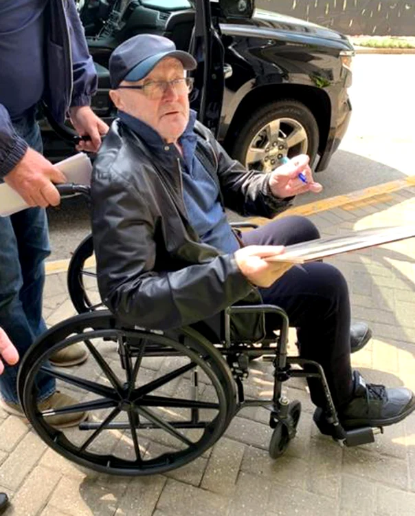 
    Phil Collins, de 68 de ani, nu se mai poate ridica din scaunul cu rotilefoto: Profimedia  