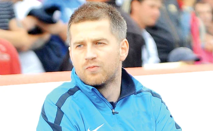 
    Edi Iordanescu  