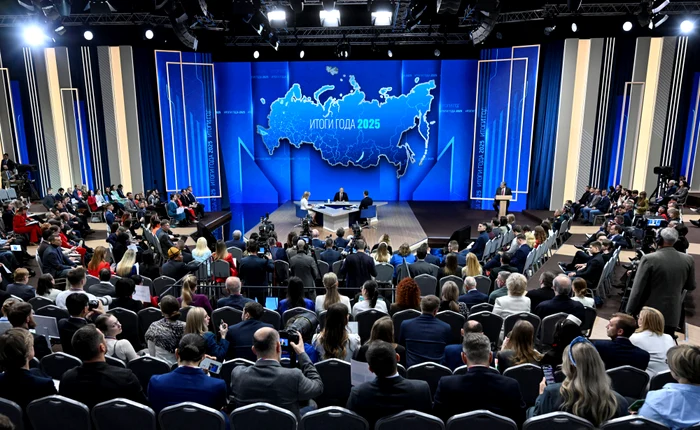 Putin, iritat de întrebările jurnaliștilor străini: „Nu vor exista operațiuni militare dacă ne tratați cu respect”