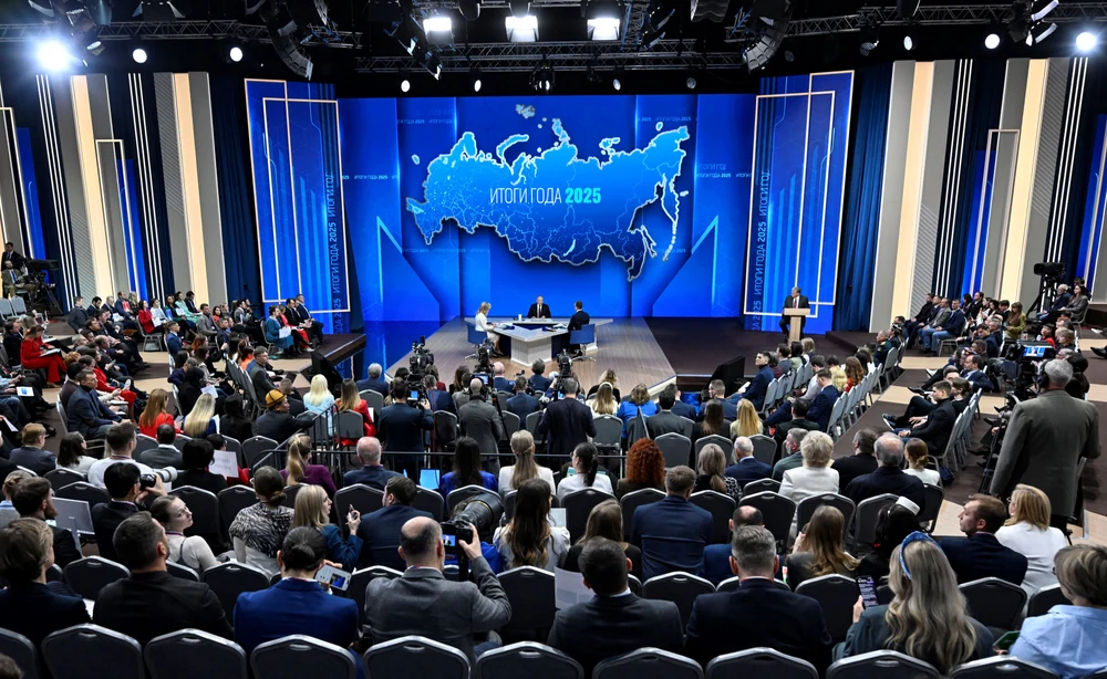 Putin, iritat de întrebările jurnaliștilor străini: „Nu vor exista operațiuni militare dacă ne tratați cu respect”