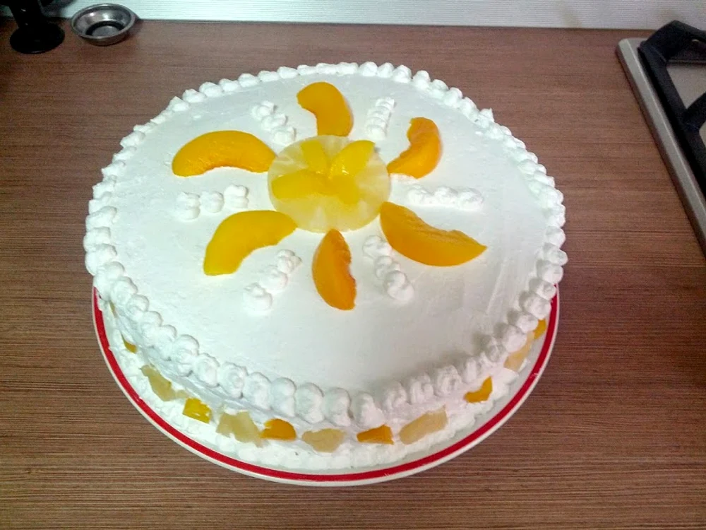 
    Tort cu piersici și ananas  