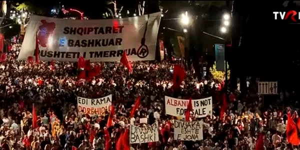 protest Albania captura TVR INFO png