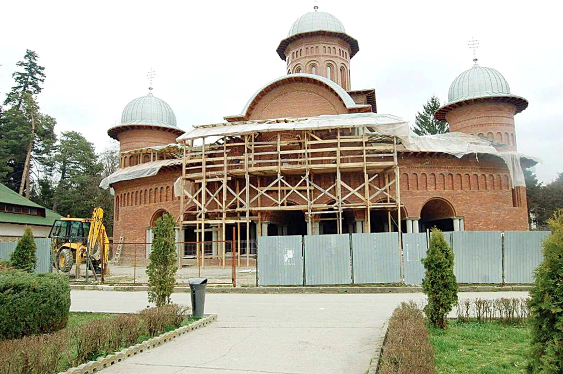 Construcţia catedralei  de la Curtea de Argeş  a început în 2009