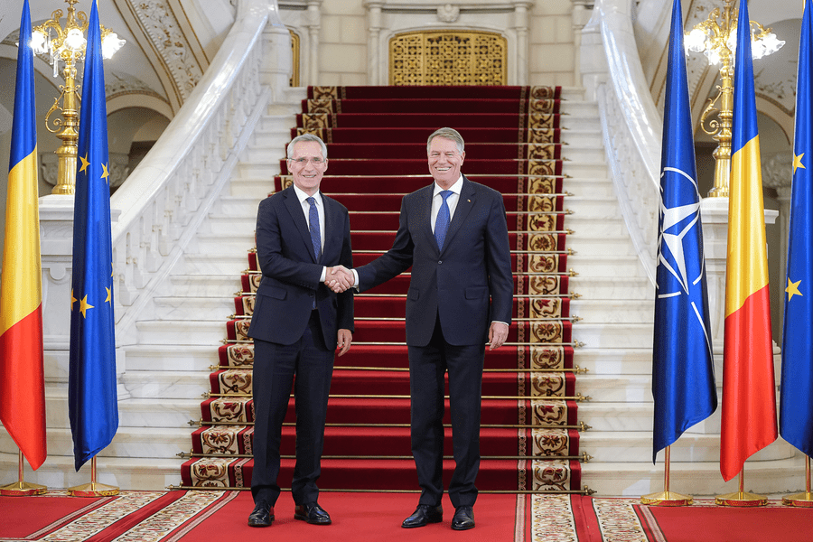 Iohannis, în conferința cu Stoltenberg: Avem nevoie de un NATO puternic și solidar