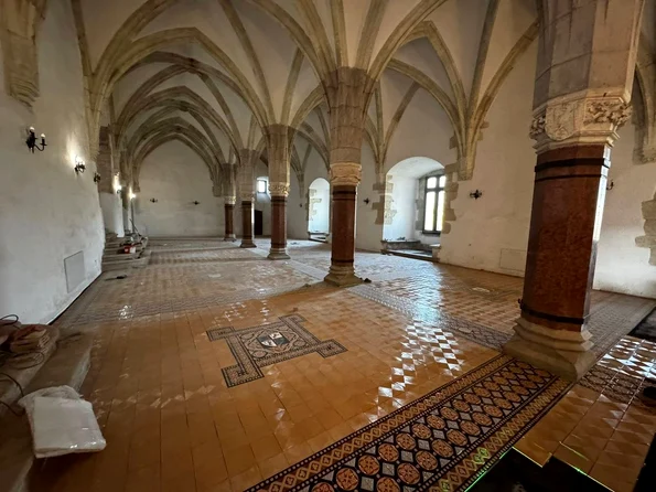 Restaurarea Sălii Cavalerilor din Castelul Corvinilor (© Muzeul Castelul Corvinilor)
