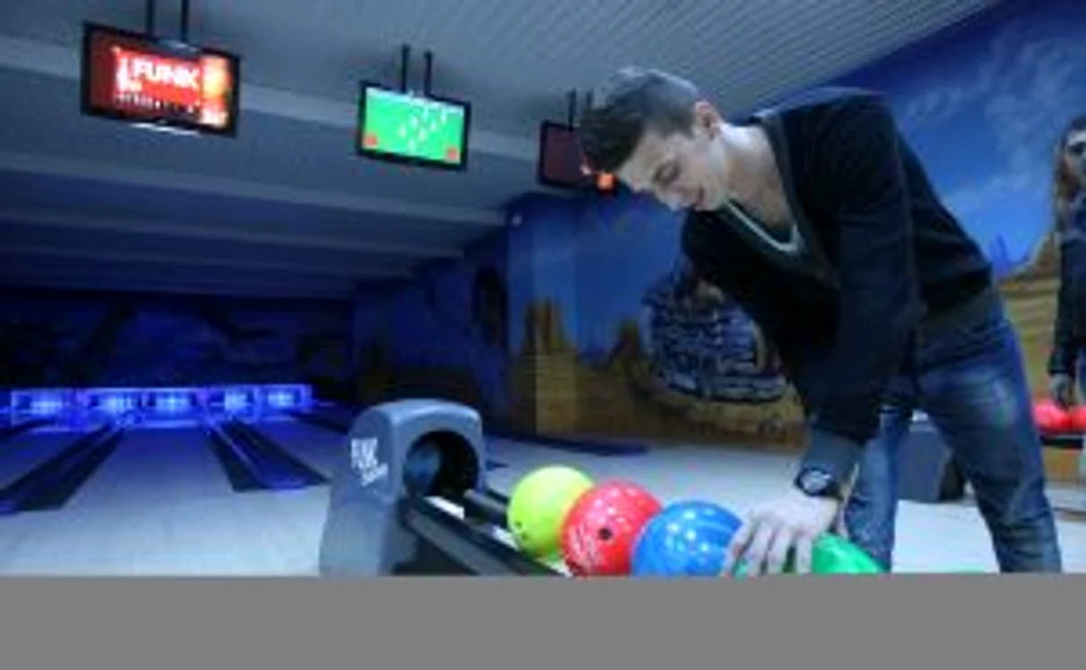 Joi, 1 decembrie, începând cu ora 9.00, a avut loc deschiderea Magazinului Universal Dragonul Roşu
