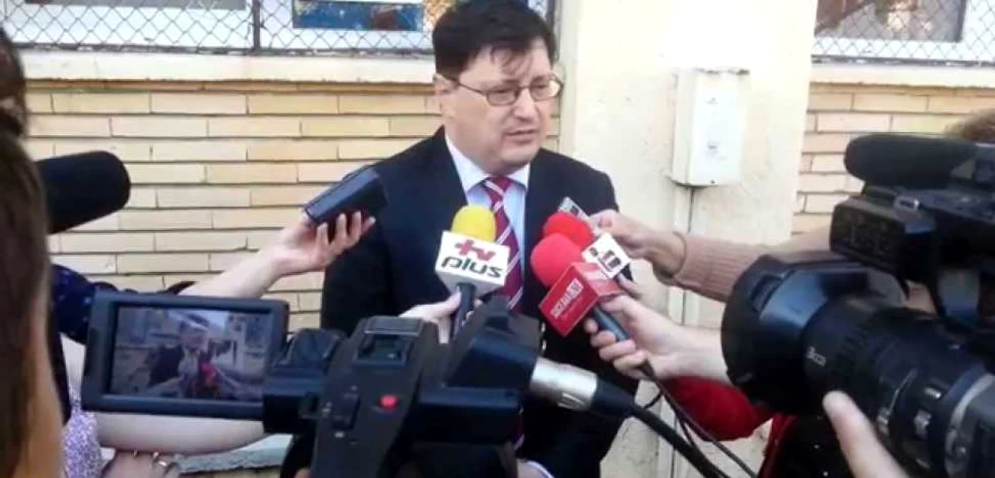 Directorul medical Tiberius Brădăţan şi-a dat demisia după ce trei copii au murit din cauza unor infecţii intraspitaliceşti
