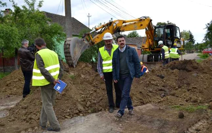 Preşedintele CJA, Nicolae Ioţcu, a anunţat noi lucrări de canalizare FOTO arhivă