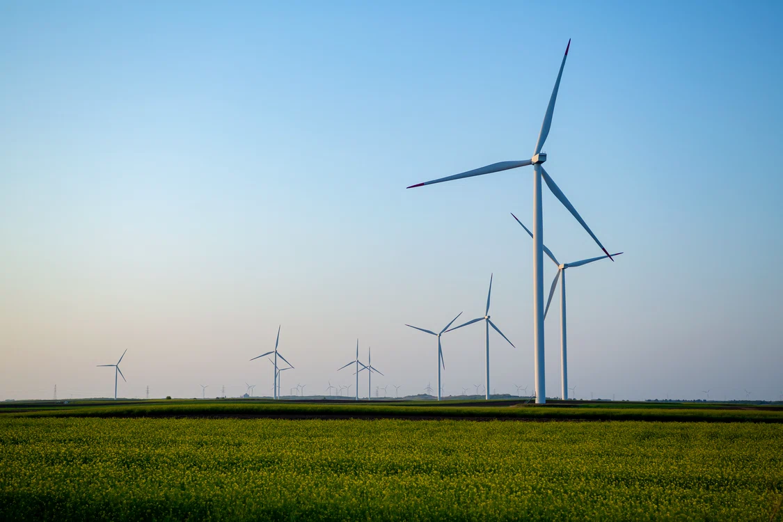 Detalii despre meseria de tehnician pe turbine eoliene 