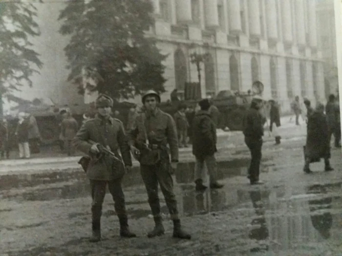 elisei comnoiu soldat foto arhiva personala