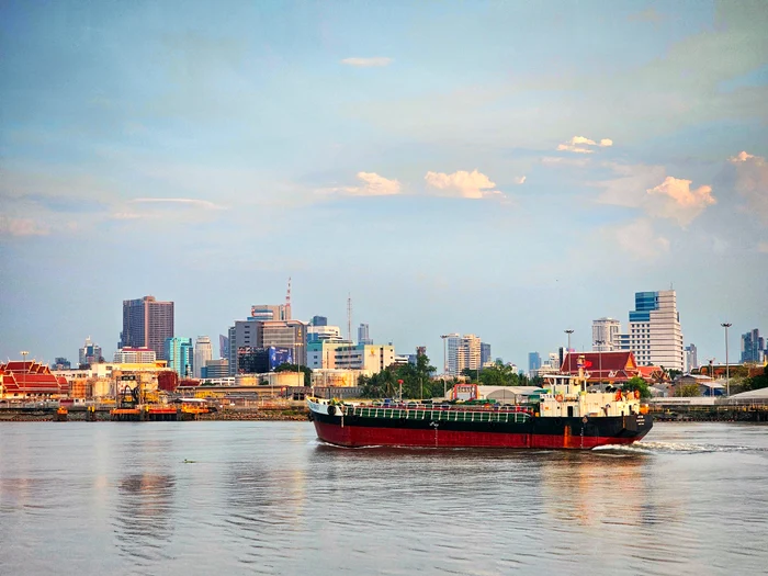Armistițiul prevede redeschiderea Strâmtorii Ormuz (Foto: Shutterstock)