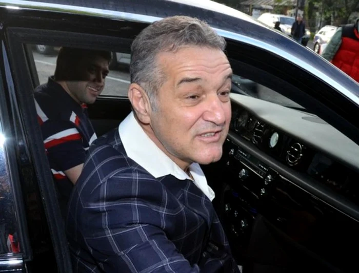
    Gigi Becali spune că e la dispoziția Justiției  