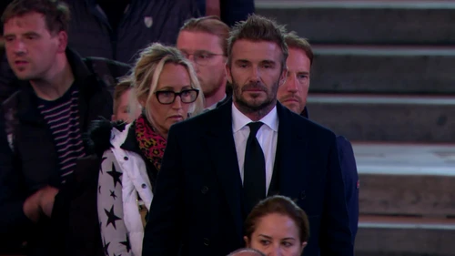 David Beckham omagiu Reginei Elisabeta  Foto Profimedia (1) jpg