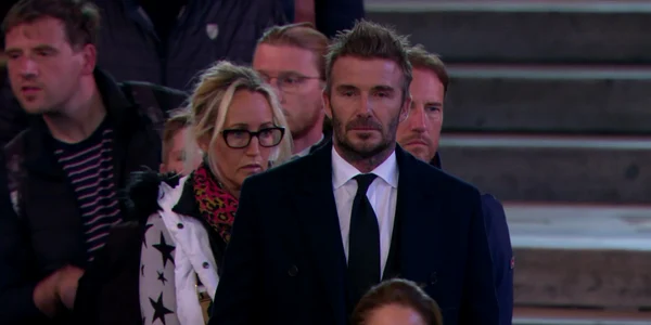 David Beckham omagiu Reginei Elisabeta  Foto Profimedia (1) jpg