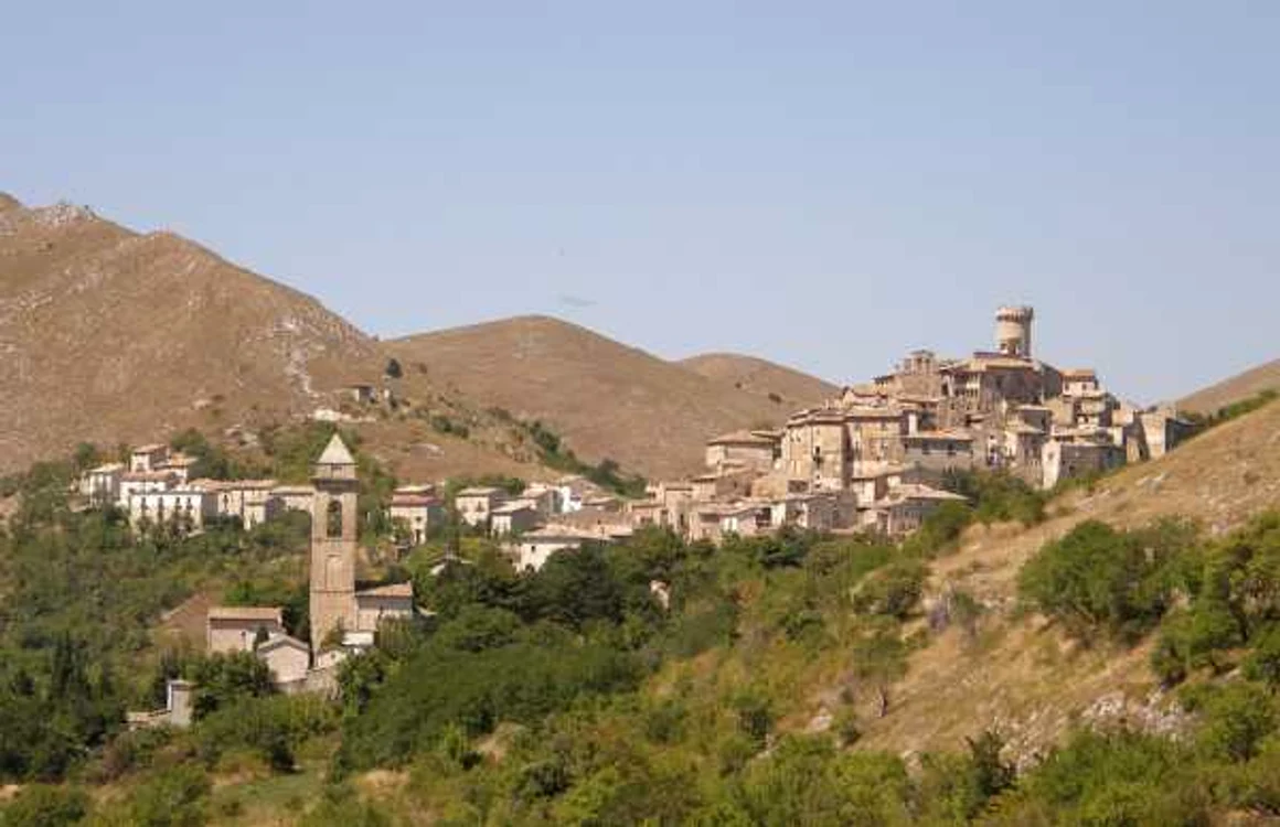 Santo Stefano di Sessanio FOTO Wikipedia