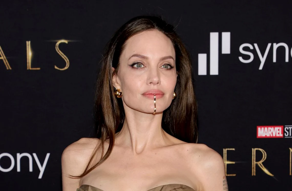 Angelina Jolie a experimentat cu look-ul săi în 2021 Foto: Getty Images 