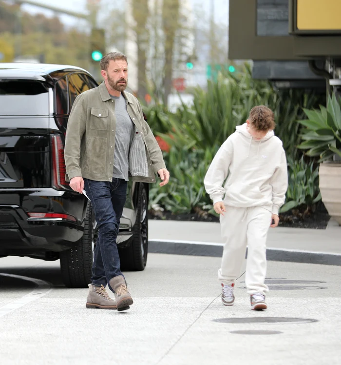 Ben Affleck alături de fiul său, Profimedia (1) jpg