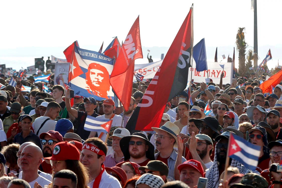 Cubanezii ies în stradă. FOTO: EPA EFE