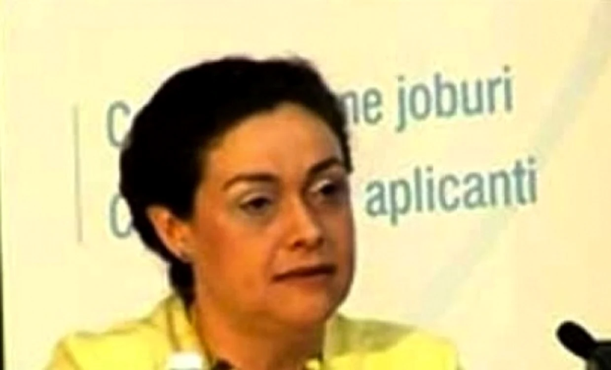 Claudia Moarcaş predă la Facultatea de Drept