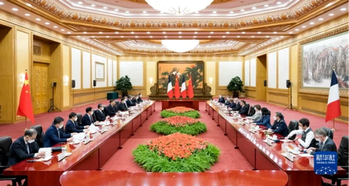 6 Aprilie 2023, Beijing, Xi Jinping poartă o serie de discuții cu Emmanuel Macron