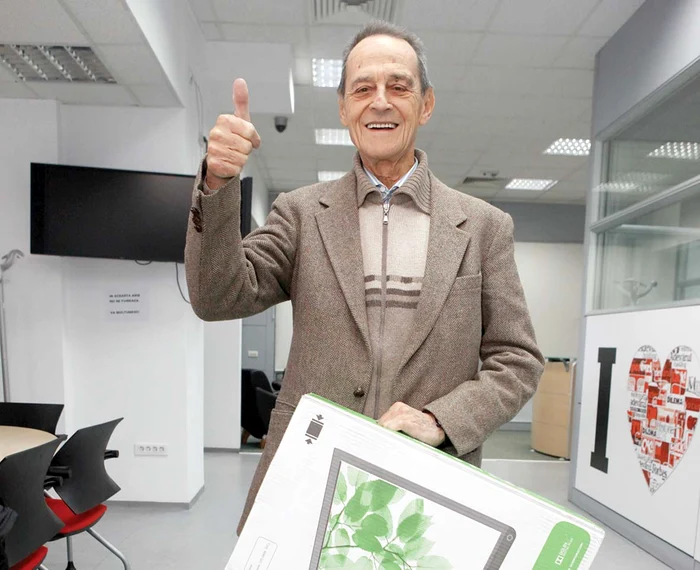 Ştefan  Velescu are un  televizor nou