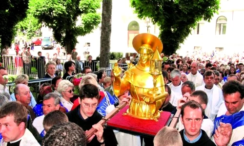 1 47147 original jpg jpeg