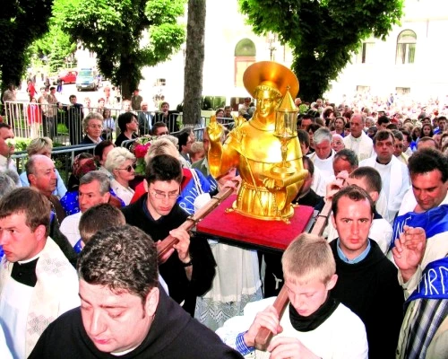 1 47147 original jpg jpeg