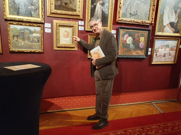 Horia Roman Patapievici la expoziția Licitației de Toamnă a Casei Artmark
