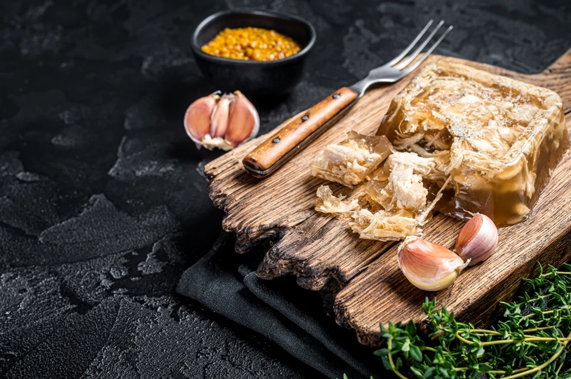 Piftia de porc e nelipsită de pe masa de Crăciun 