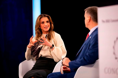 Regina Rania a Iordaniei în vizite oficiale Profimedia (1) jpg