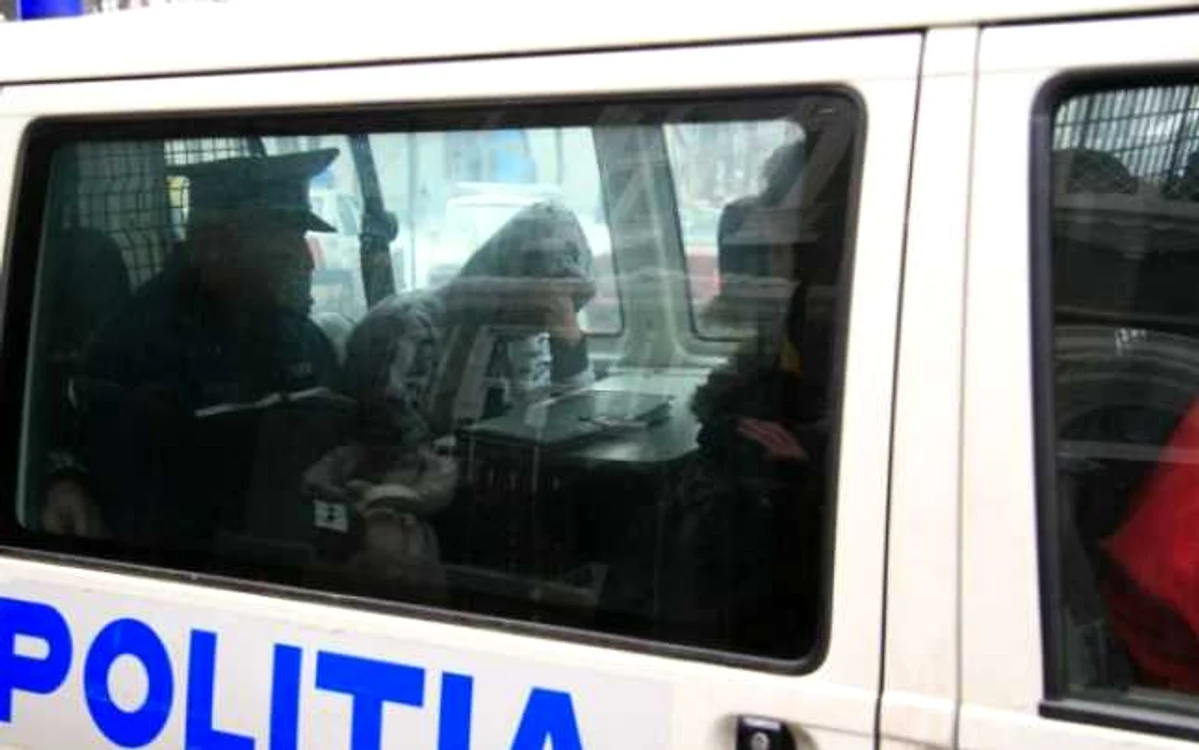 Suspecţii au fost prezentaţi judecătorilor cu propunere de arestare Foto.arhivă