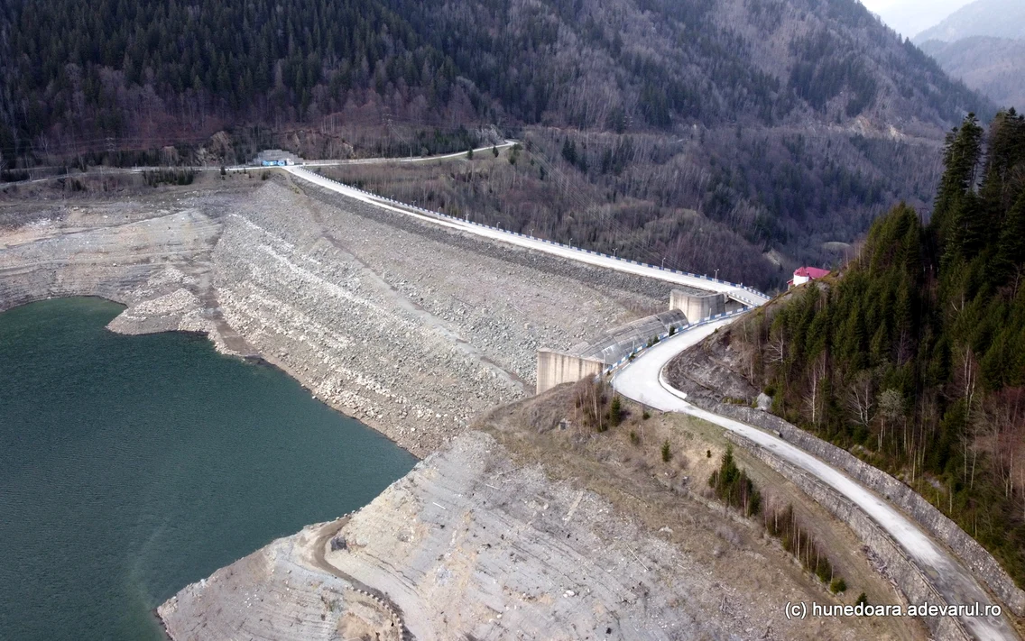 Lacul Gura Apelor din Retezat  Foto Daniel Guță ADEVĂRUL (155) JPG