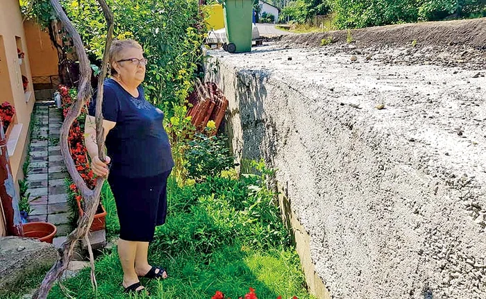 Aşa arată lucrarea realizată de un serviciu din Primăria BrăilaFoto: Marius Popa