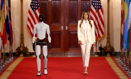 Melania Trump și robotul umanoid la Casa Albă profimedia 1086194185 jpg