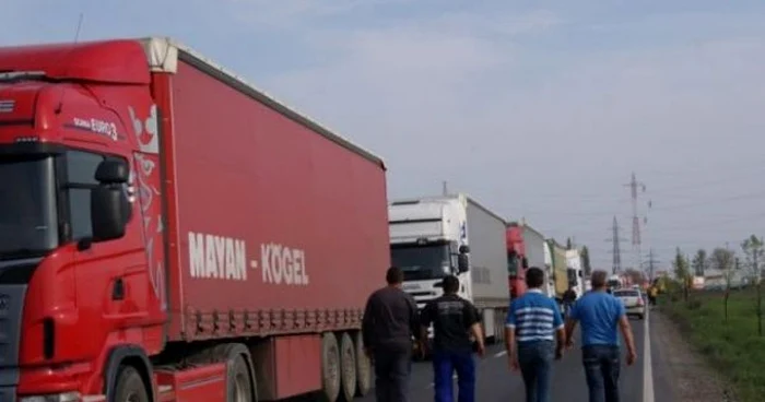 Şoferii de TIR care nu respectă timpul de repaus riscă amenzi usturătoare