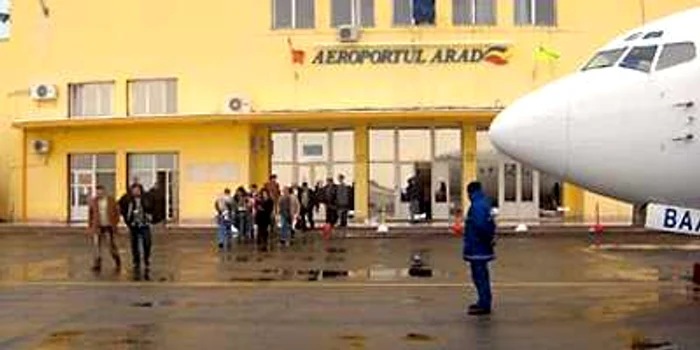 Arad: Autoritățile locale arădene nu vor să fie acționare la Compania Aeroportuară Banatul