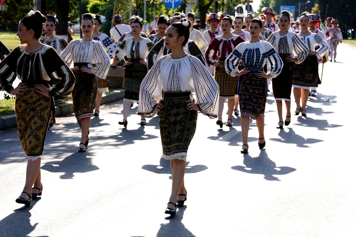Concursul Național „Călușul Românesc”, o sărbătoare FOTO: Ionelia Nucă