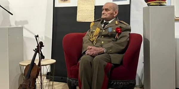 Nicuşor Dan a acordat gradul de general veteranului de război Iosif Rus FOTO FB Nicusor Dan jpg