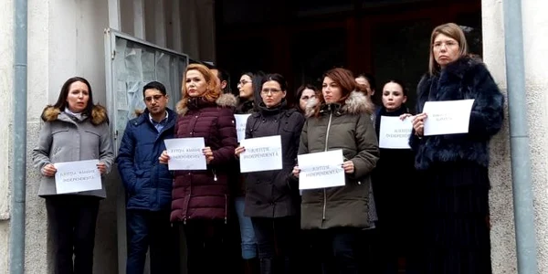 protest judecători slatina