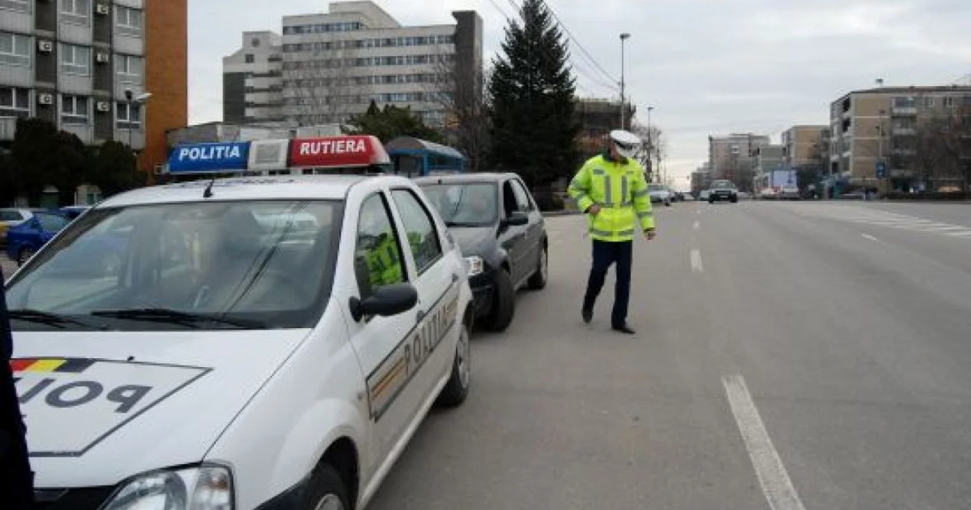 Poliţiştii s-au deplasat la faţa locului şi au făcut cercetări (foto arhivă)