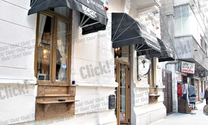 Are 120 de tipuri  de ceaiuri în stoc jpeg