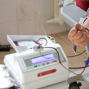 Preoţii şi credincioşii din Galaţi şi Brăila au donat sânge FOTO Costiuc Petrică