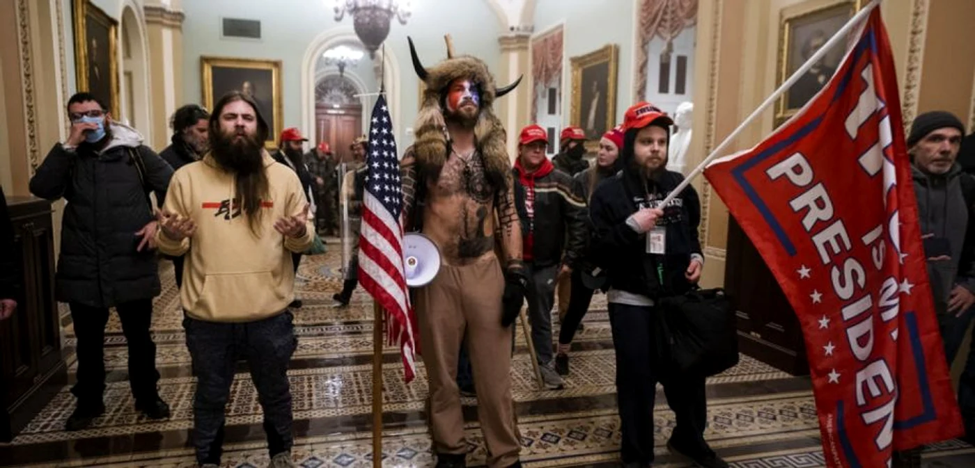 Suporterii lui Donald Trump au luat cu asalt Capitoliul 6 ianuarie 2020 FOTO EPA-EFE