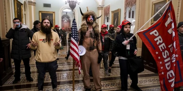 Suporterii lui Donald Trump au luat cu asalt Capitoliul 6 ianuarie 2020 FOTO EPA-EFE
