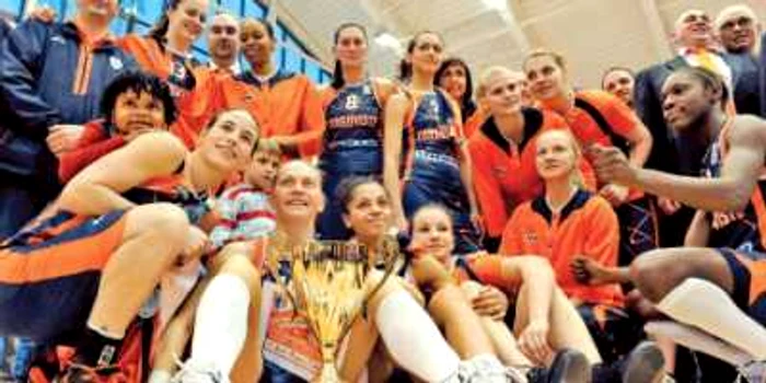 Cupa României este primul trofeu câştigat de formaţia MCM Târgovişte în sezonul 2009-2010