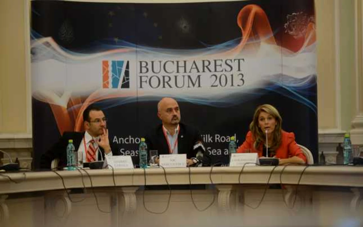 Andrei Ţărnea-Executive Director Aspen Institute, Nic Voiculescu-Managing Partner Link Resource, Lăcrămioara Loghin-Managing Director Exact Cercetare & Consultanţă FOTO Graffiti PR