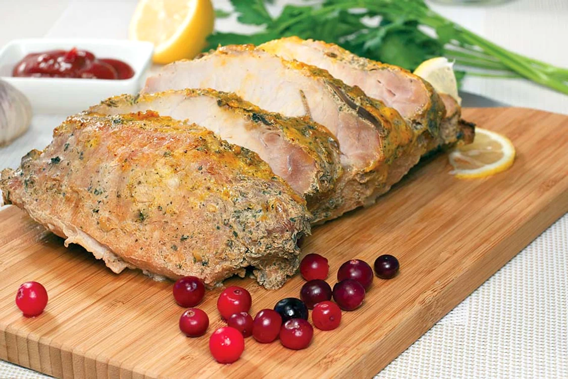 
    Muşchiuleţ de porc cu merişoare  
