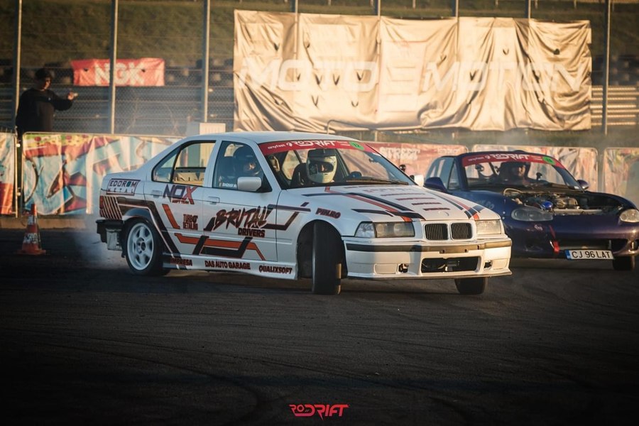 Drift sub stele: Etapa a treia a Campionatului Național revine pe timp de noapte la Transilvania Motor Ring