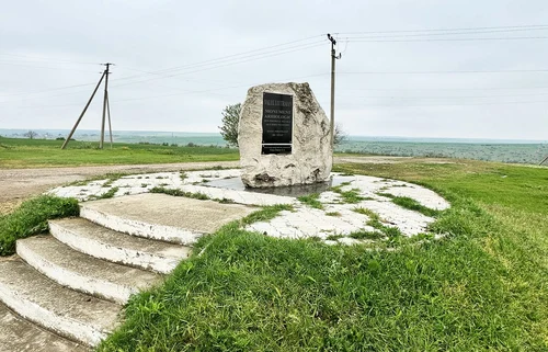 Cercetare arheologică la fortificația Valul lui Traian de Jos (© Facebook / Agenția Națională Arheologică)